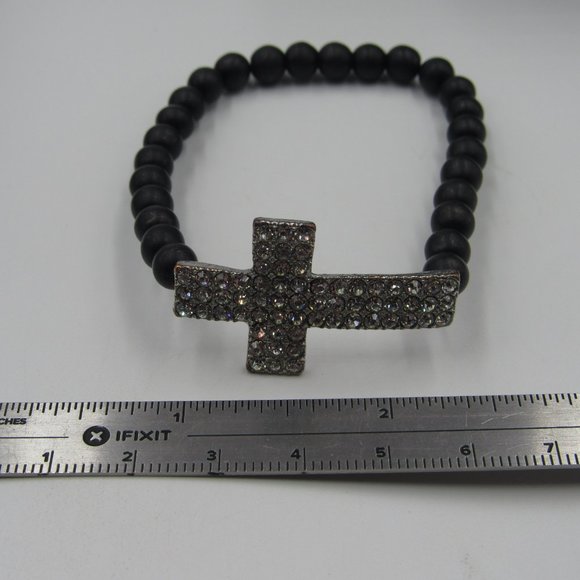 Crystal Cross Religious Expandable Bracelet - Picture 3 of 4